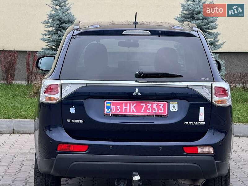 Позашляховик / Кросовер Mitsubishi Outlander 2012 в Луцьку