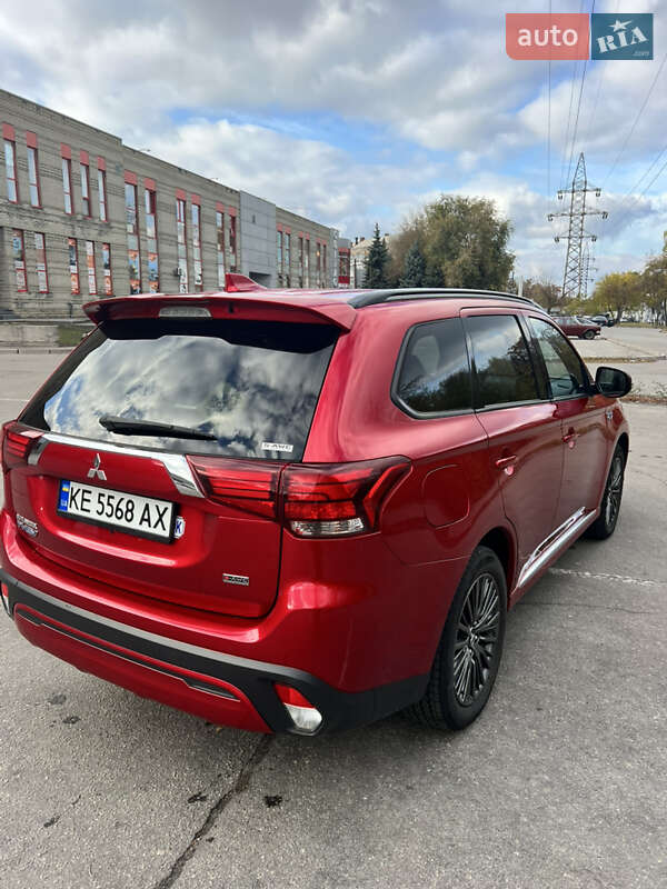 Внедорожник / Кроссовер Mitsubishi Outlander 2021 в Днепре