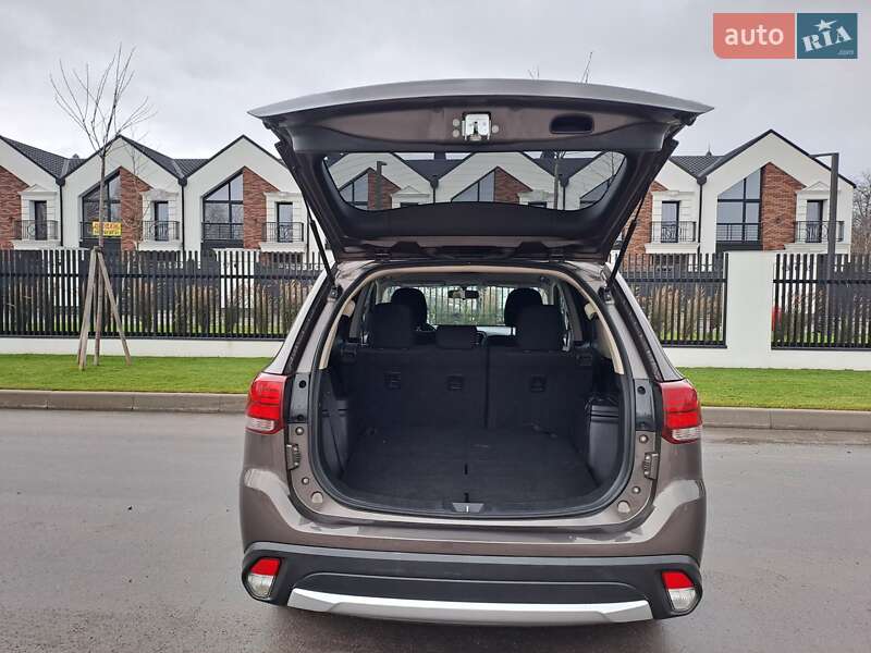 Внедорожник / Кроссовер Mitsubishi Outlander 2016 в Белой Церкви фото 7 Внедорожник / Кроссовер Mitsubishi Outlander 2016 в Белой Церкви
