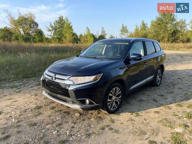 Позашляховик / Кросовер Mitsubishi Outlander 2017 в Богородчанах