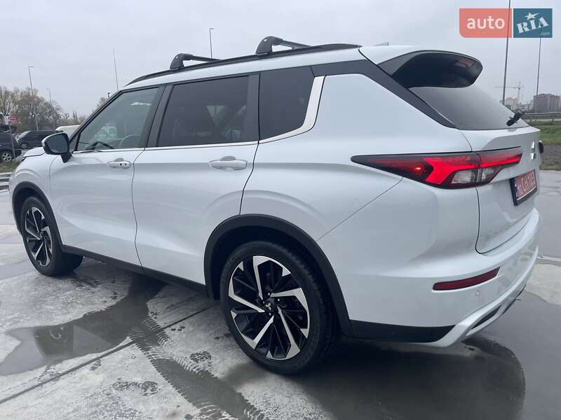 Внедорожник / Кроссовер Mitsubishi Outlander 2021 в Киеве фото 7 Внедорожник / Кроссовер Mitsubishi Outlander 2021 в Киеве