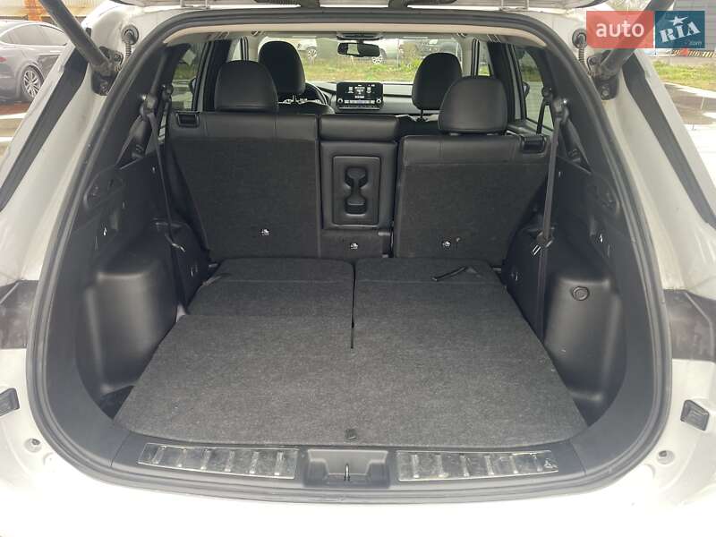 Внедорожник / Кроссовер Mitsubishi Outlander 2021 в Киеве фото 16 Внедорожник / Кроссовер Mitsubishi Outlander 2021 в Киеве