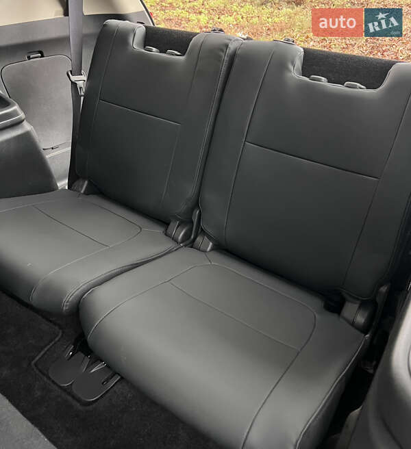 Позашляховик / Кросовер Mitsubishi Outlander 2017 в Луцьку