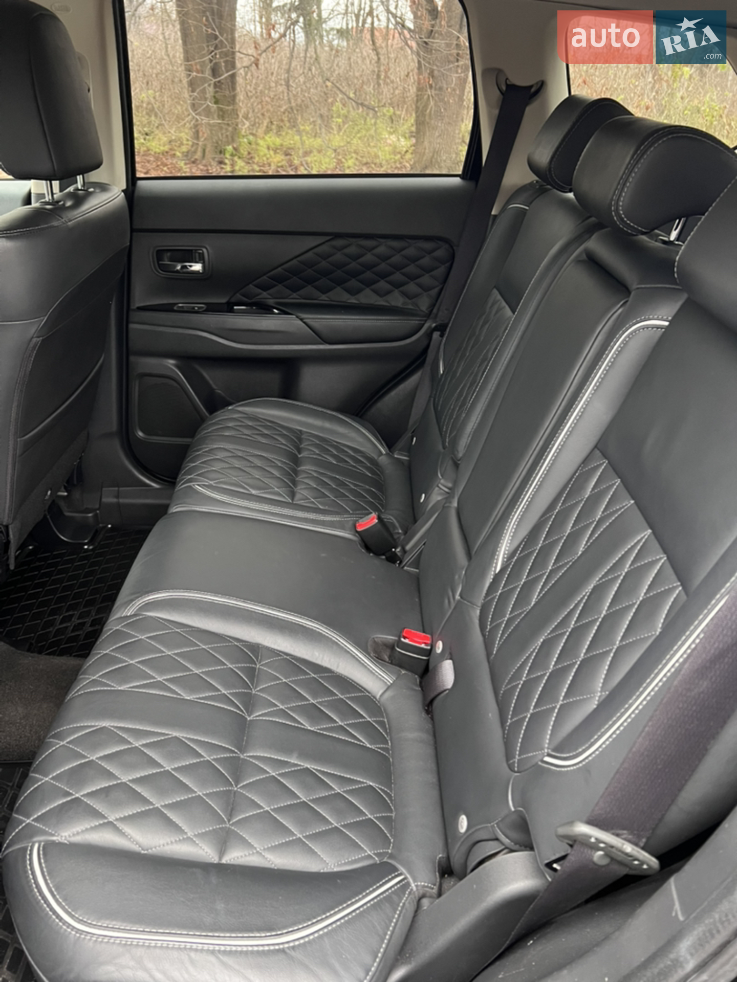 2017 Mitsubishi Outlander - мініатюра 12