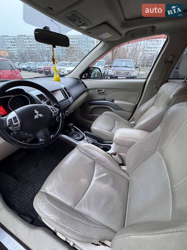 Позашляховик / Кросовер Mitsubishi Outlander 2007 в Запоріжжі фото 10 Позашляховик / Кросовер Mitsubishi Outlander 2007 в Запоріжжі
