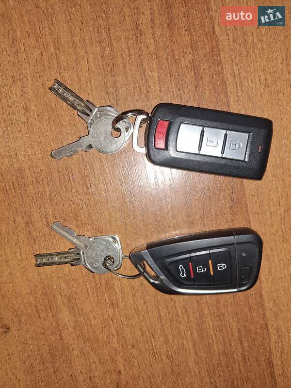 Позашляховик / Кросовер Mitsubishi Outlander 2019 в Вінниці