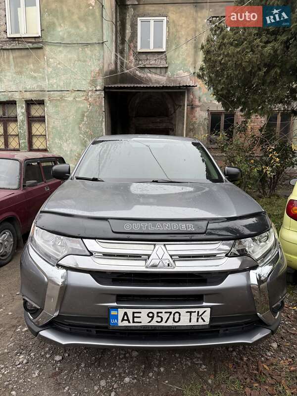 Позашляховик / Кросовер Mitsubishi Outlander 2017 в Кам'янському фото 10 Позашляховик / Кросовер Mitsubishi Outlander 2017 в Кам'янському