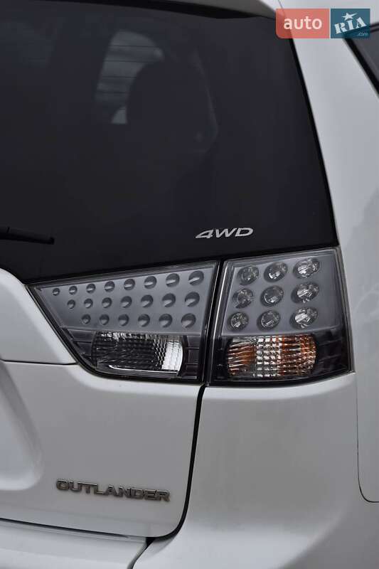 Позашляховик / Кросовер Mitsubishi Outlander 2008 в Кривому Розі фото 13 Позашляховик / Кросовер Mitsubishi Outlander 2008 в Кривому Розі