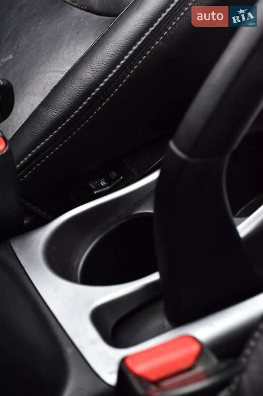 Позашляховик / Кросовер Mitsubishi Outlander 2008 в Кривому Розі фото 43 Позашляховик / Кросовер Mitsubishi Outlander 2008 в Кривому Розі