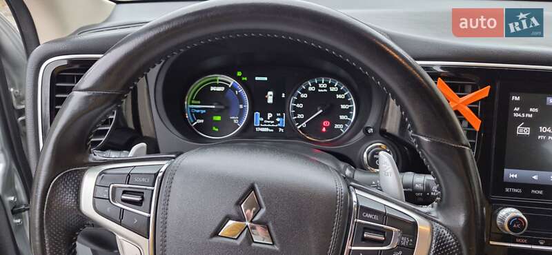 Позашляховик / Кросовер Mitsubishi Outlander 2020 в Тернополі фото 9 Позашляховик / Кросовер Mitsubishi Outlander 2020 в Тернополі