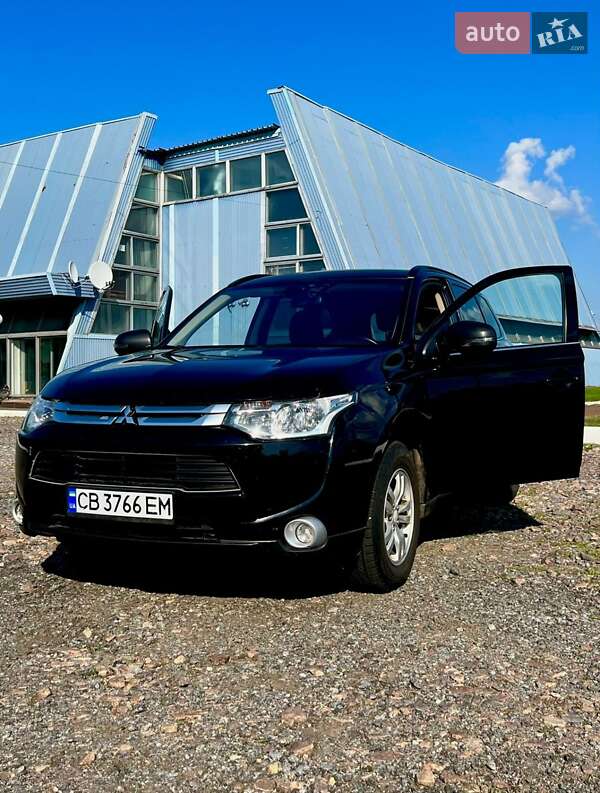 Позашляховик / Кросовер Mitsubishi Outlander 2012 в Батурині фото 11 Позашляховик / Кросовер Mitsubishi Outlander 2012 в Батурині