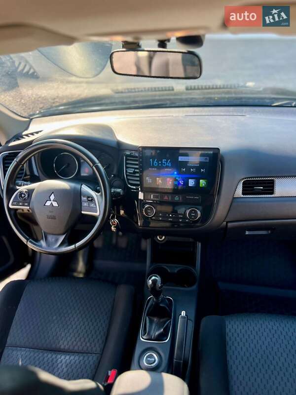 Позашляховик / Кросовер Mitsubishi Outlander 2012 в Батурині фото 16 Позашляховик / Кросовер Mitsubishi Outlander 2012 в Батурині