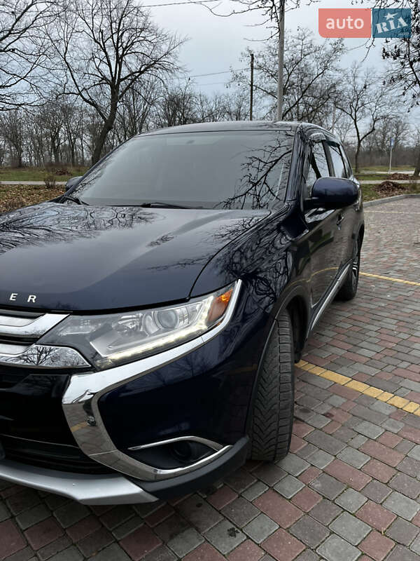 Позашляховик / Кросовер Mitsubishi Outlander 2018 в Кропивницькому фото 4 Позашляховик / Кросовер Mitsubishi Outlander 2018 в Кропивницькому