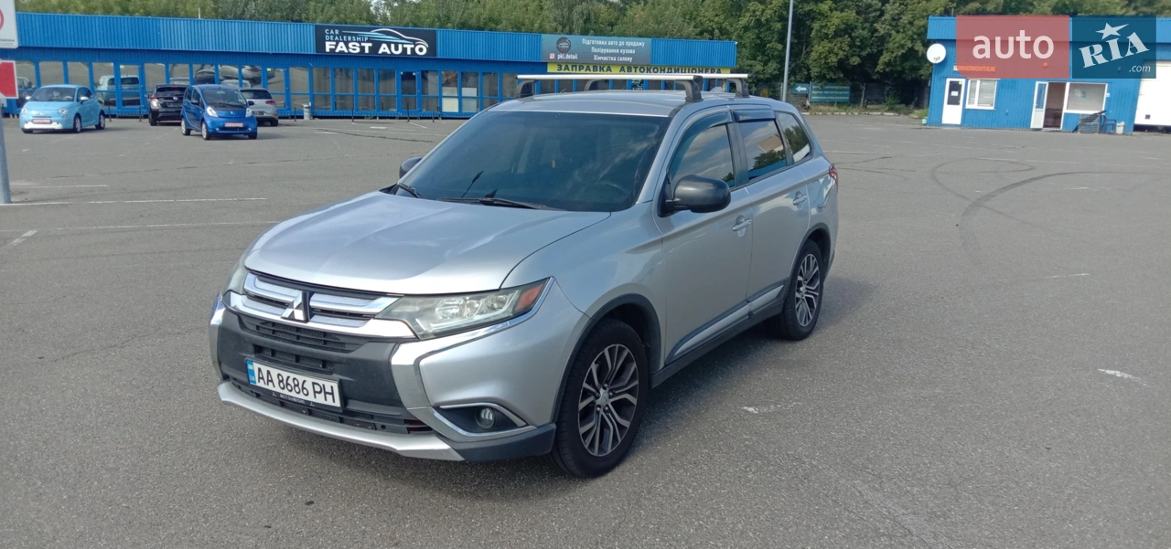 2017 Mitsubishi Outlander - мініатюра 11