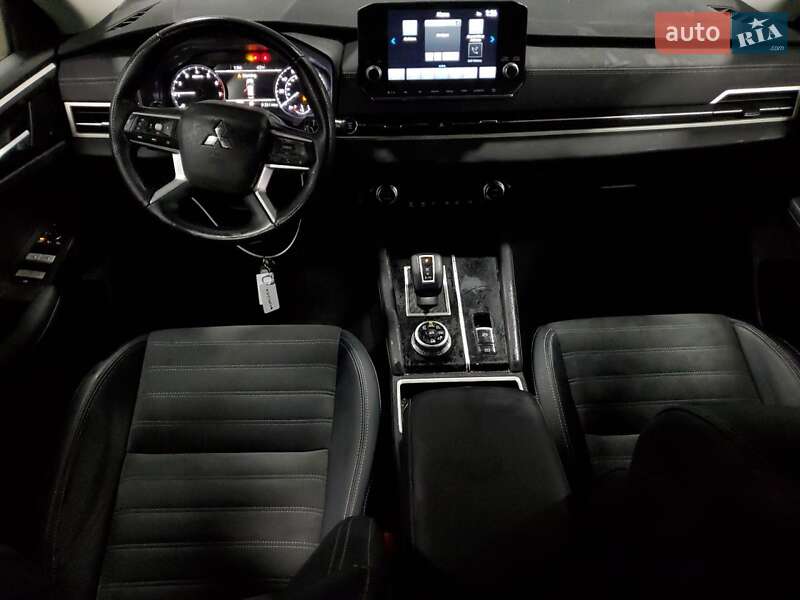 Внедорожник / Кроссовер Mitsubishi Outlander 2024 в Львове фото 8 Внедорожник / Кроссовер Mitsubishi Outlander 2024 в Львове