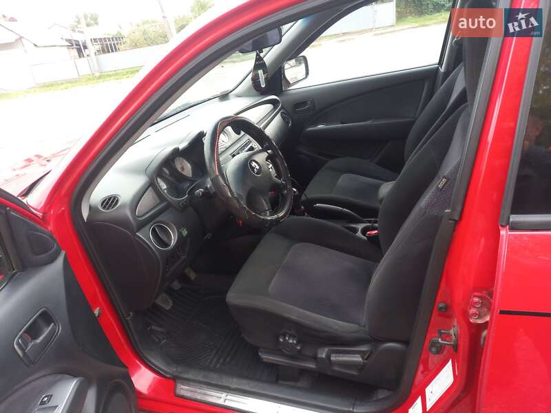 Позашляховик / Кросовер Mitsubishi Outlander 2003 в Хотині фото 16 Позашляховик / Кросовер Mitsubishi Outlander 2003 в Хотині