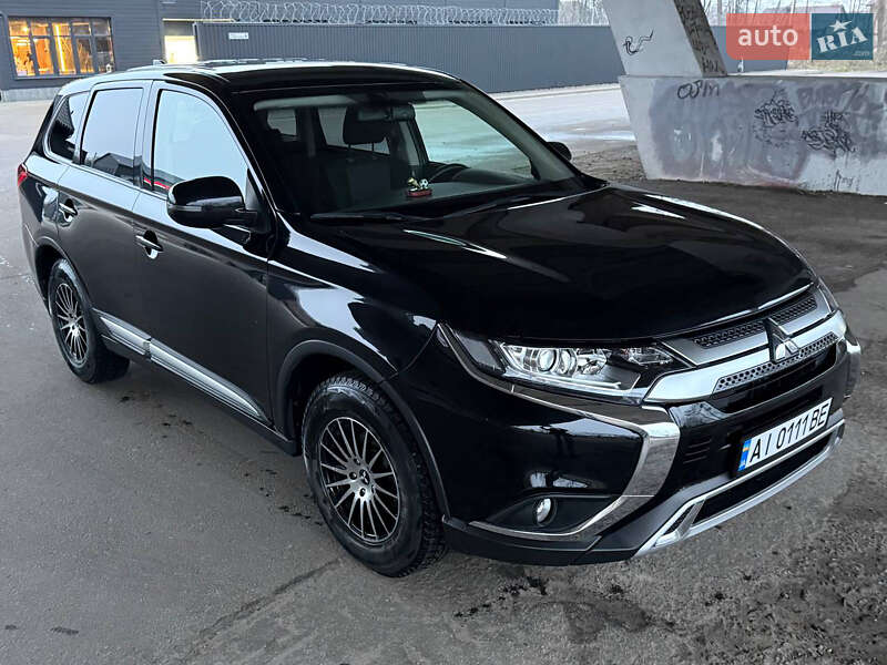 Mitsubishi Outlander 2021