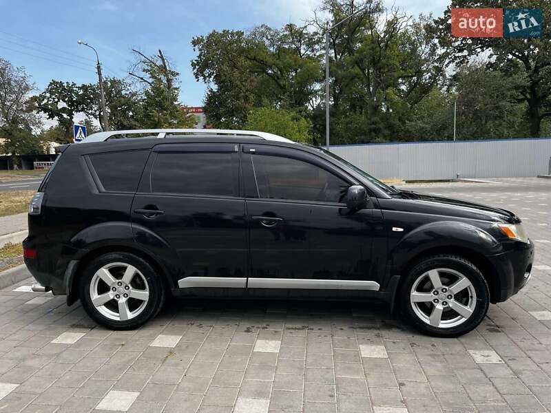 Внедорожник / Кроссовер Mitsubishi Outlander 2007 в Черкассах фото 2 Внедорожник / Кроссовер Mitsubishi Outlander 2007 в Черкассах