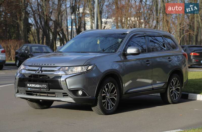 Mitsubishi Outlander 2016