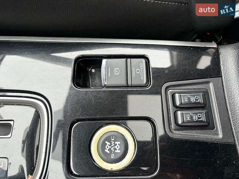 Позашляховик / Кросовер Mitsubishi Outlander 2017 в Львові фото 26 Позашляховик / Кросовер Mitsubishi Outlander 2017 в Львові