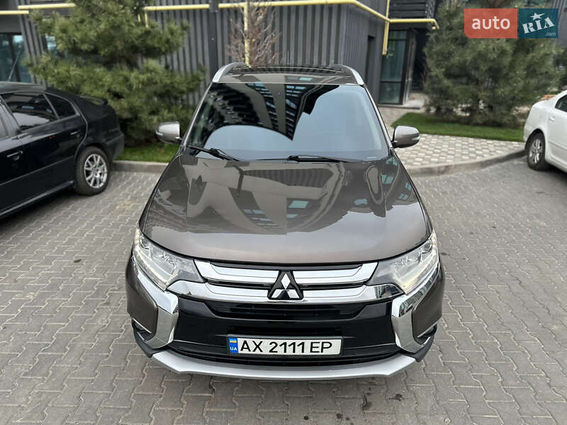 Внедорожник / Кроссовер Mitsubishi Outlander 2016 в Киеве фото 9 Внедорожник / Кроссовер Mitsubishi Outlander 2016 в Киеве