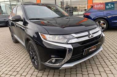 Позашляховик / Кросовер Mitsubishi Outlander 2015 в Львові