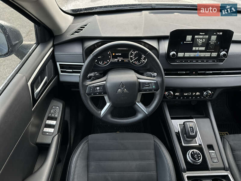 Позашляховик / Кросовер Mitsubishi Outlander 2023 в Харкові фото 13 Позашляховик / Кросовер Mitsubishi Outlander 2023 в Харкові