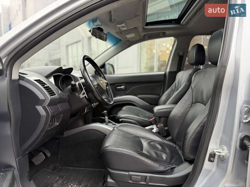 Внедорожник / Кроссовер Mitsubishi Outlander 2007 в Киеве фото 15 Внедорожник / Кроссовер Mitsubishi Outlander 2007 в Киеве
