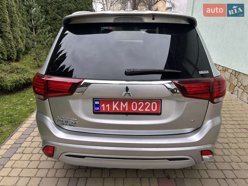 Позашляховик / Кросовер Mitsubishi Outlander 2019 в Львові фото 11 Позашляховик / Кросовер Mitsubishi Outlander 2019 в Львові