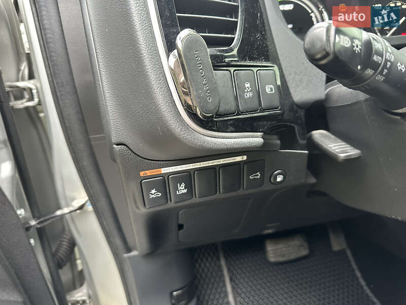 Позашляховик / Кросовер Mitsubishi Outlander 2019 в Львові фото 29 Позашляховик / Кросовер Mitsubishi Outlander 2019 в Львові