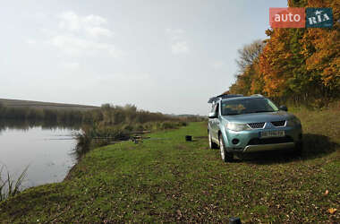 Внедорожник / Кроссовер Mitsubishi Outlander 2007 в Казатине