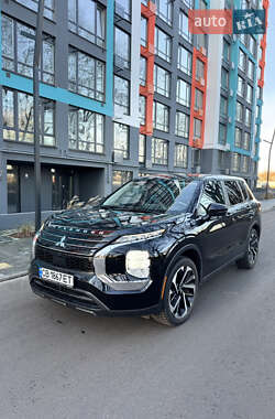Внедорожник / Кроссовер Mitsubishi Outlander 2021 в Чернигове