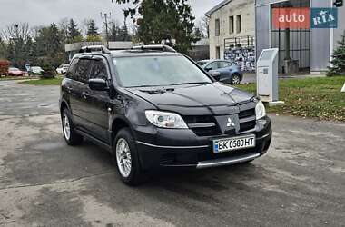 Внедорожник / Кроссовер Mitsubishi Outlander 2007 в Киеве