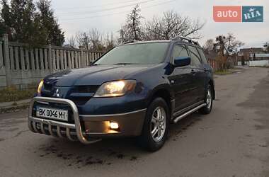 Внедорожник / Кроссовер Mitsubishi Outlander 2004 в Ровно