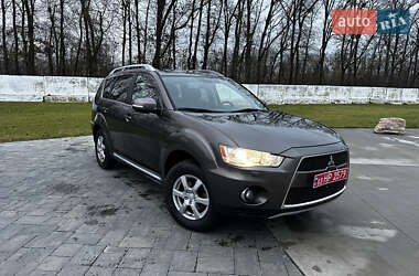Внедорожник / Кроссовер Mitsubishi Outlander 2010 в Луцке