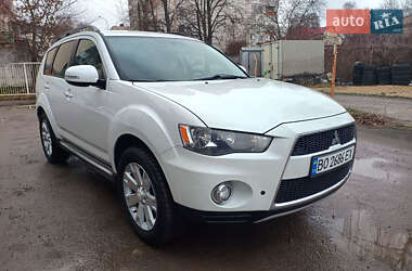 Внедорожник / Кроссовер Mitsubishi Outlander 2013 в Тернополе