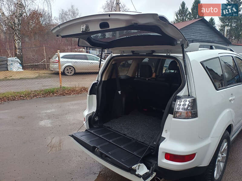 Внедорожник / Кроссовер Mitsubishi Outlander 2013 в Тернополе фото 27 Внедорожник / Кроссовер Mitsubishi Outlander 2013 в Тернополе