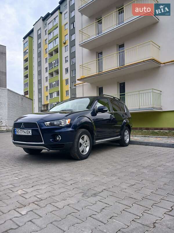 Mitsubishi Outlander 2010