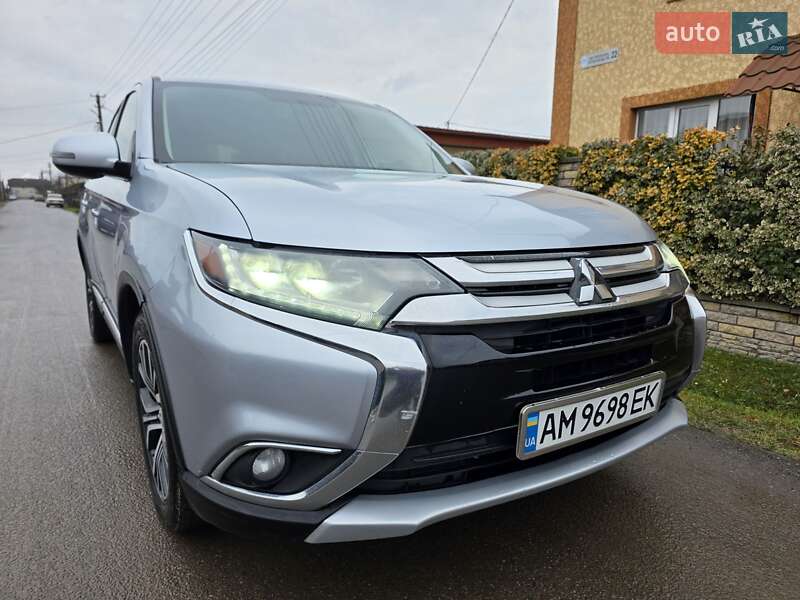 Внедорожник / Кроссовер Mitsubishi Outlander 2017 в Тернополе фото 15 Внедорожник / Кроссовер Mitsubishi Outlander 2017 в Тернополе