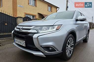 Внедорожник / Кроссовер Mitsubishi Outlander 2017 в Тернополе