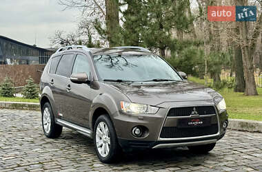 Внедорожник / Кроссовер Mitsubishi Outlander 2010 в Киеве