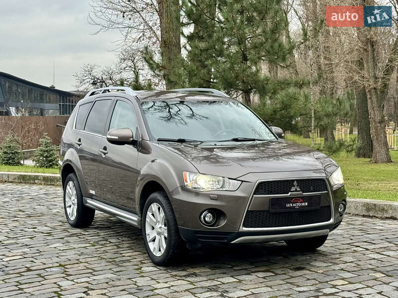 Mitsubishi Outlander 2010