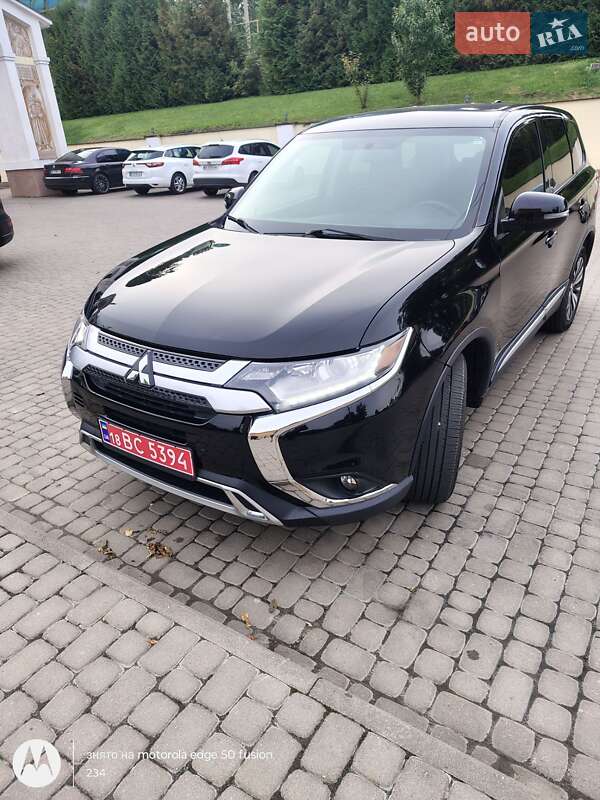 Mitsubishi Outlander 2019