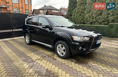 Внедорожник / Кроссовер Mitsubishi Outlander 2011 в Хмельницком