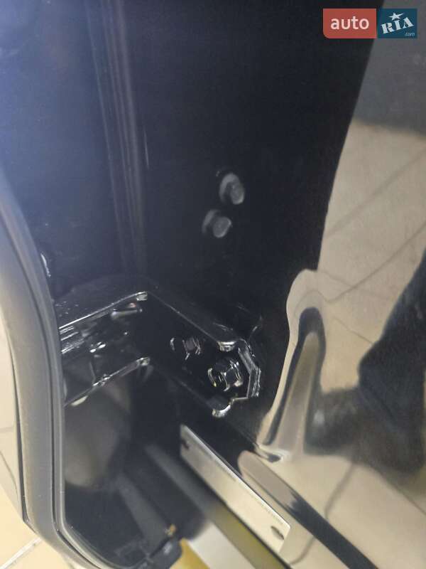 Позашляховик / Кросовер Mitsubishi Outlander 2023 в Кривому Розі