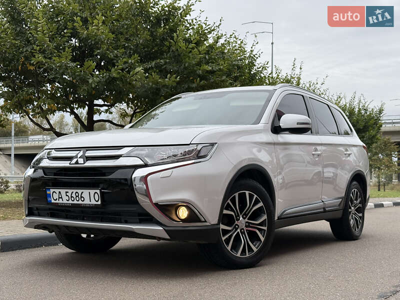 Mitsubishi Outlander 2015