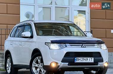 Позашляховик / Кросовер Mitsubishi Outlander 2014 в Одесі