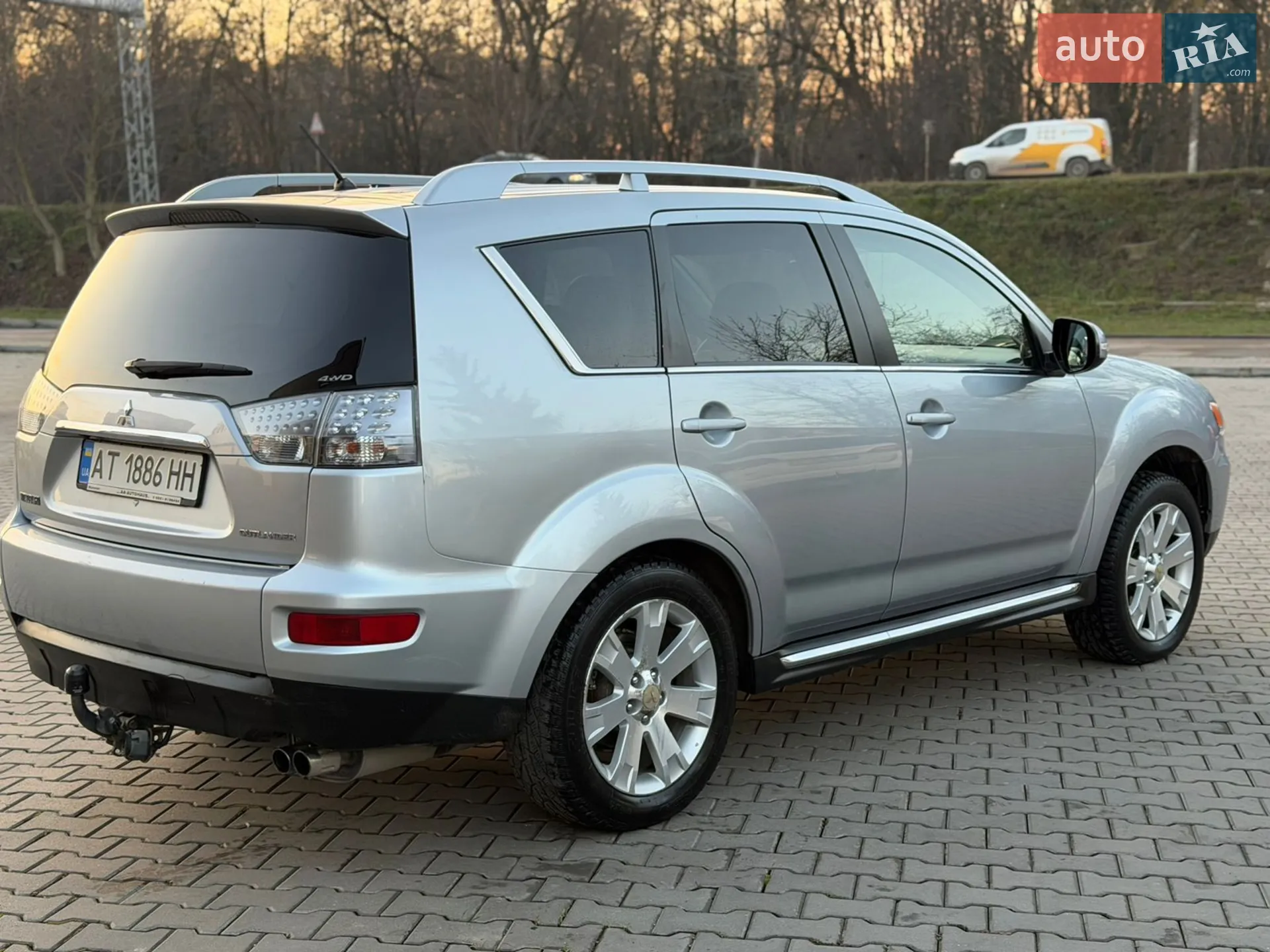 2010 Mitsubishi Outlander - мініатюра 4