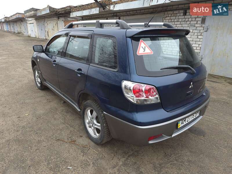 Позашляховик / Кросовер Mitsubishi Outlander 2003 в Миколаєві