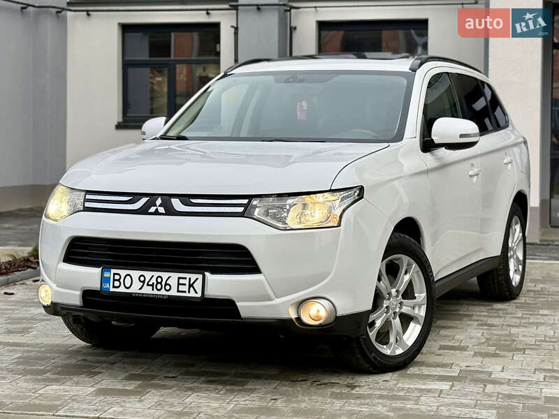 Внедорожник / Кроссовер Mitsubishi Outlander 2012 в Тернополе